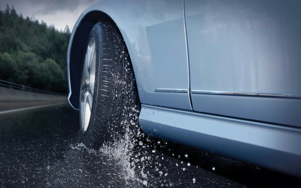 All-Season Tires: Balancing Performance and Versatility