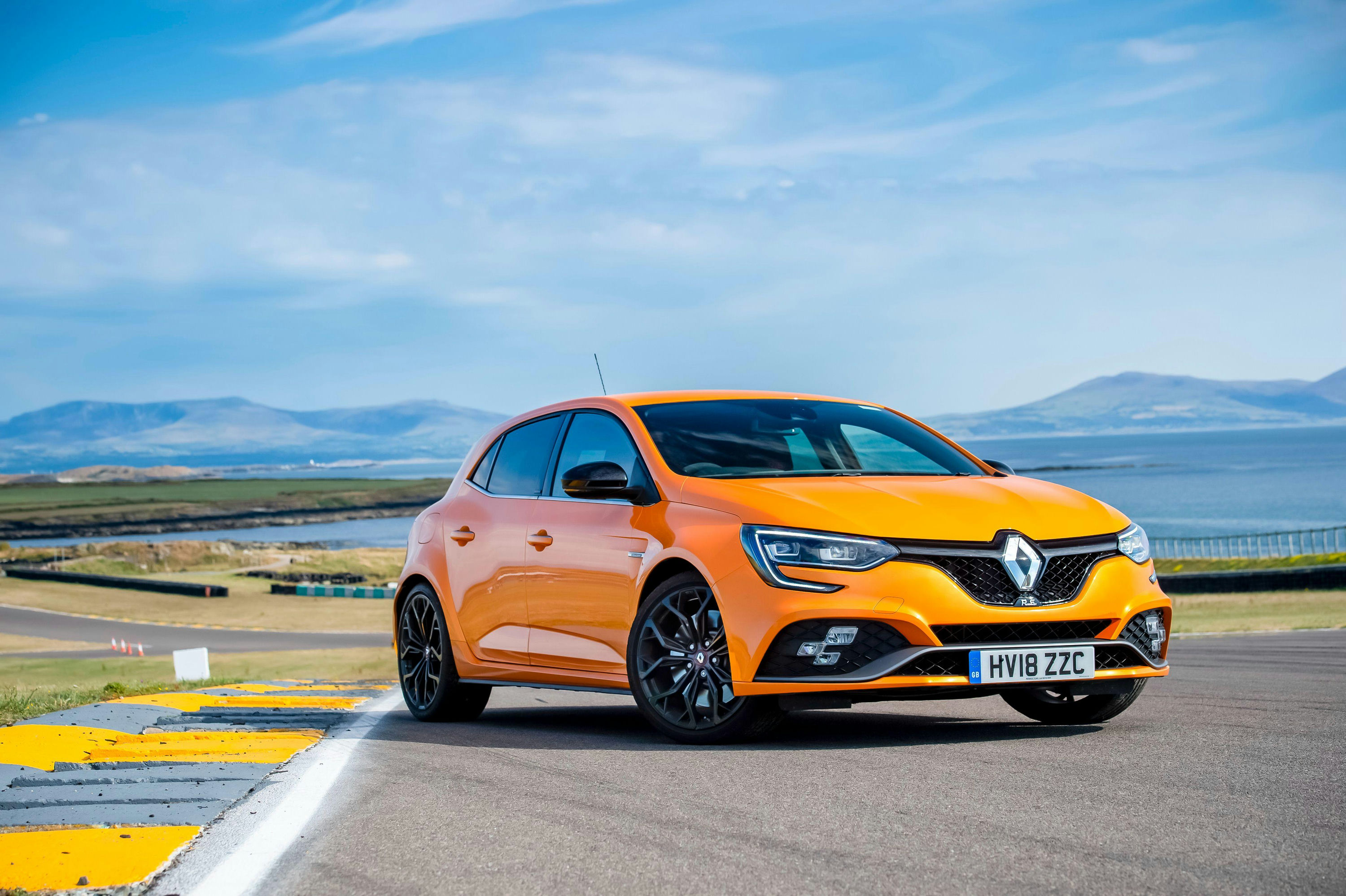 Hatchback Body Style: Reliable Versatility and Practical Design