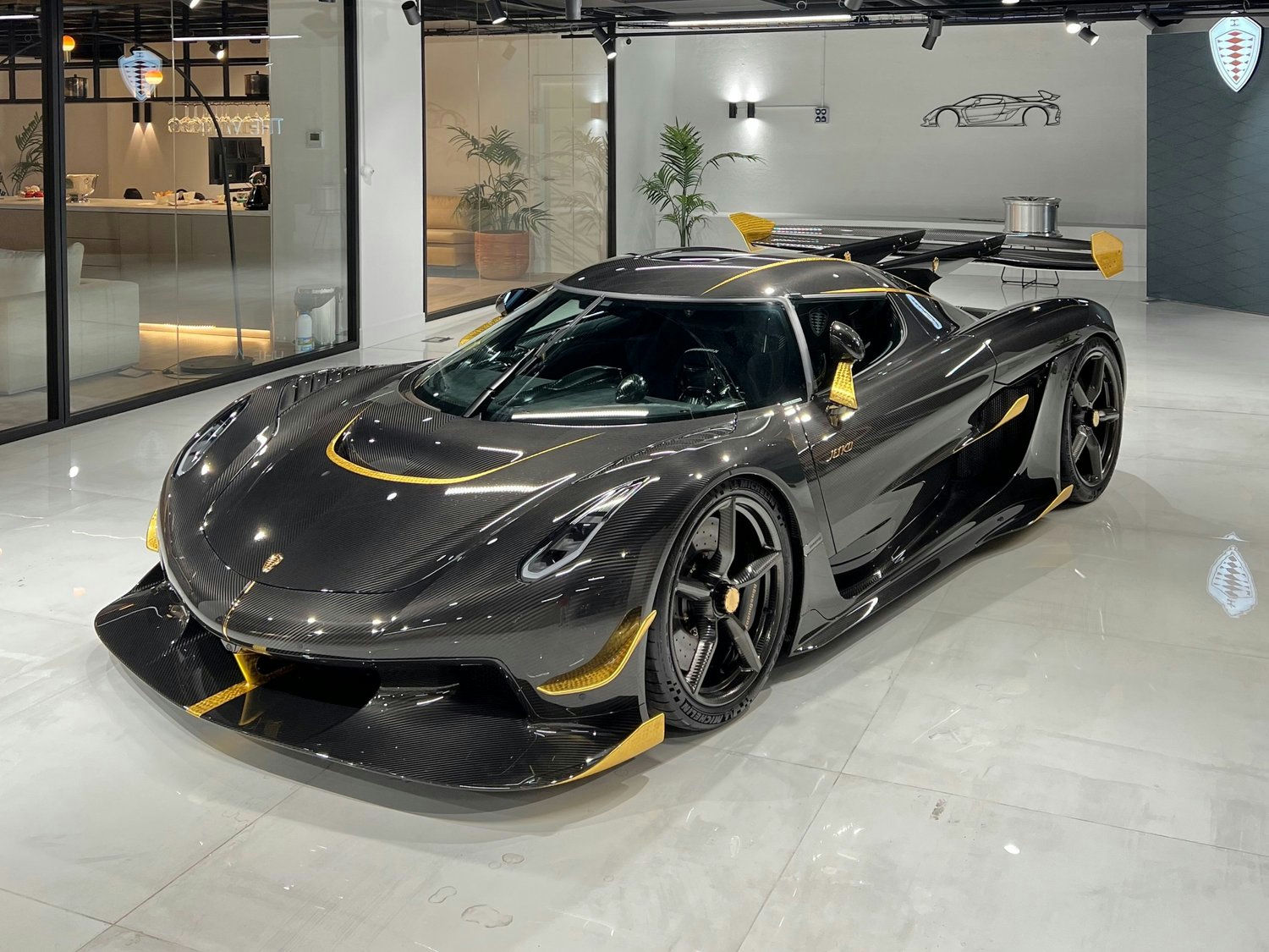 The 2024 Koenigsegg Jesko: Redefining Speed, Power, and Luxury