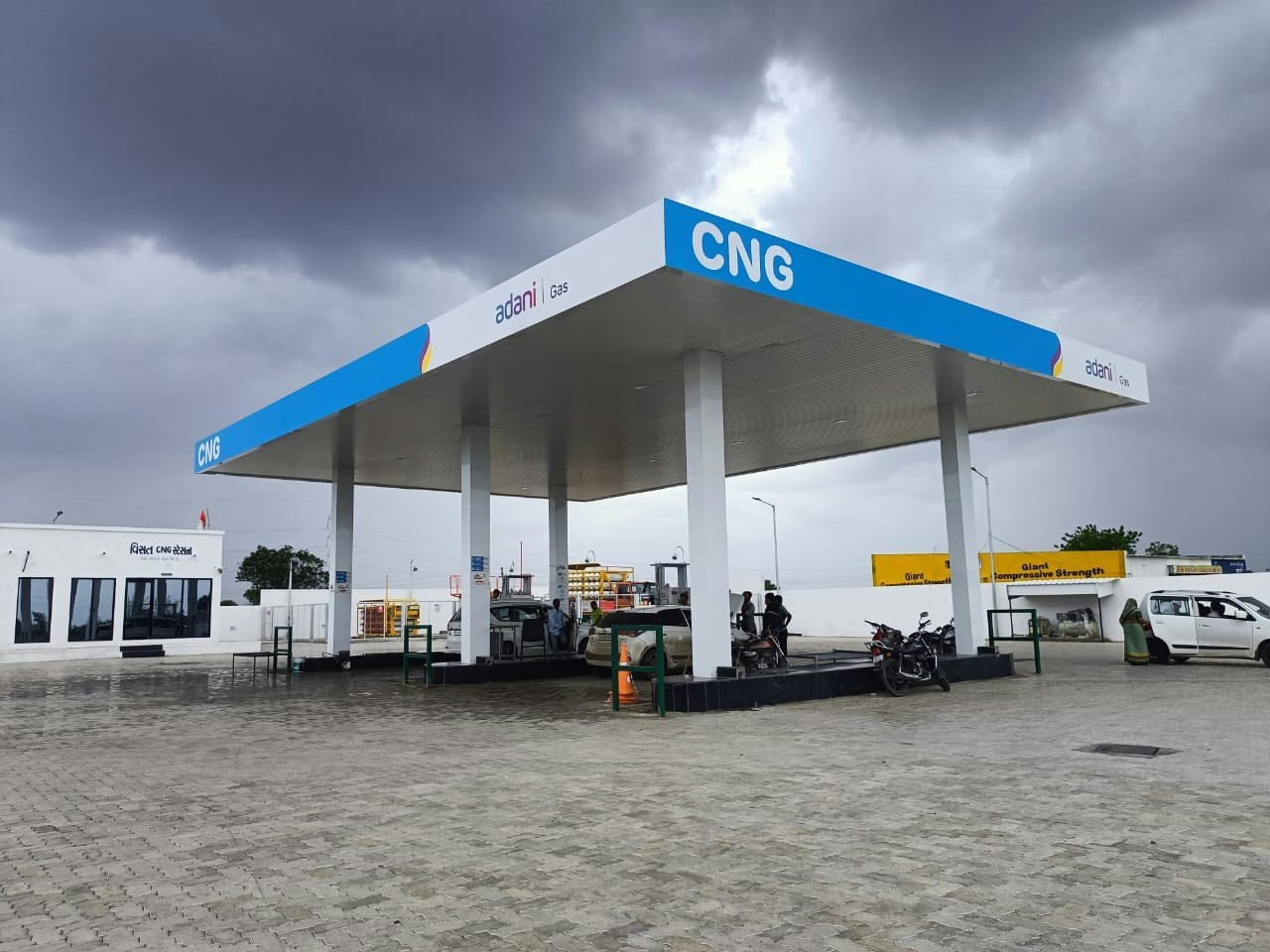 CNG Fuel: The Future of Clean Driving
