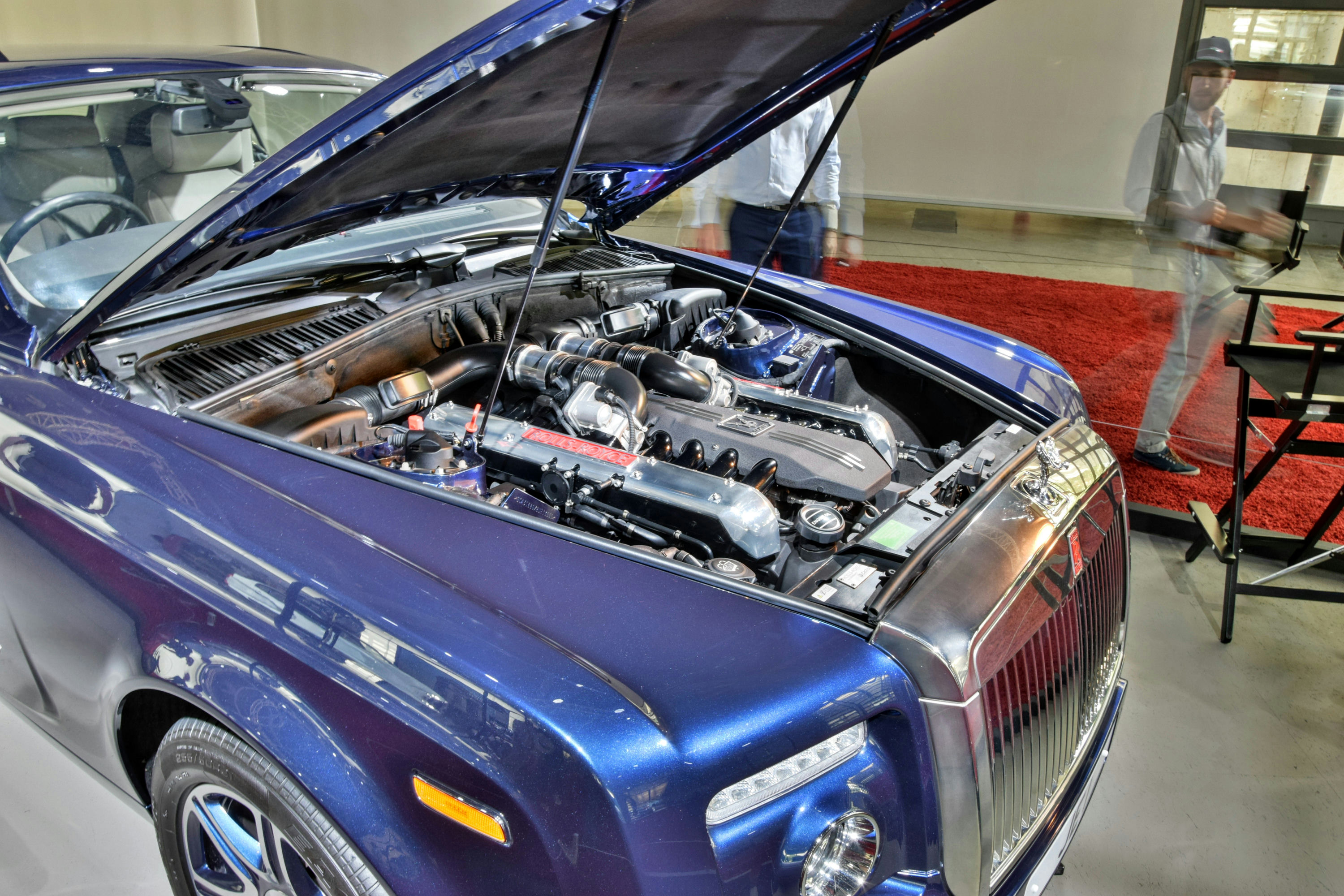 V16 Engine Layout: Power and Prestige Redefined
