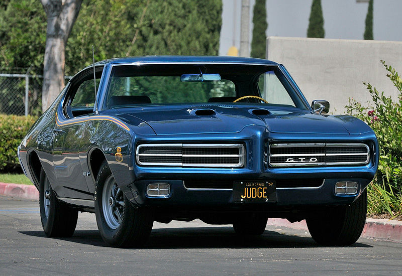How to check and replace brake fluid on a 1969 Pontiac GTO Judge?