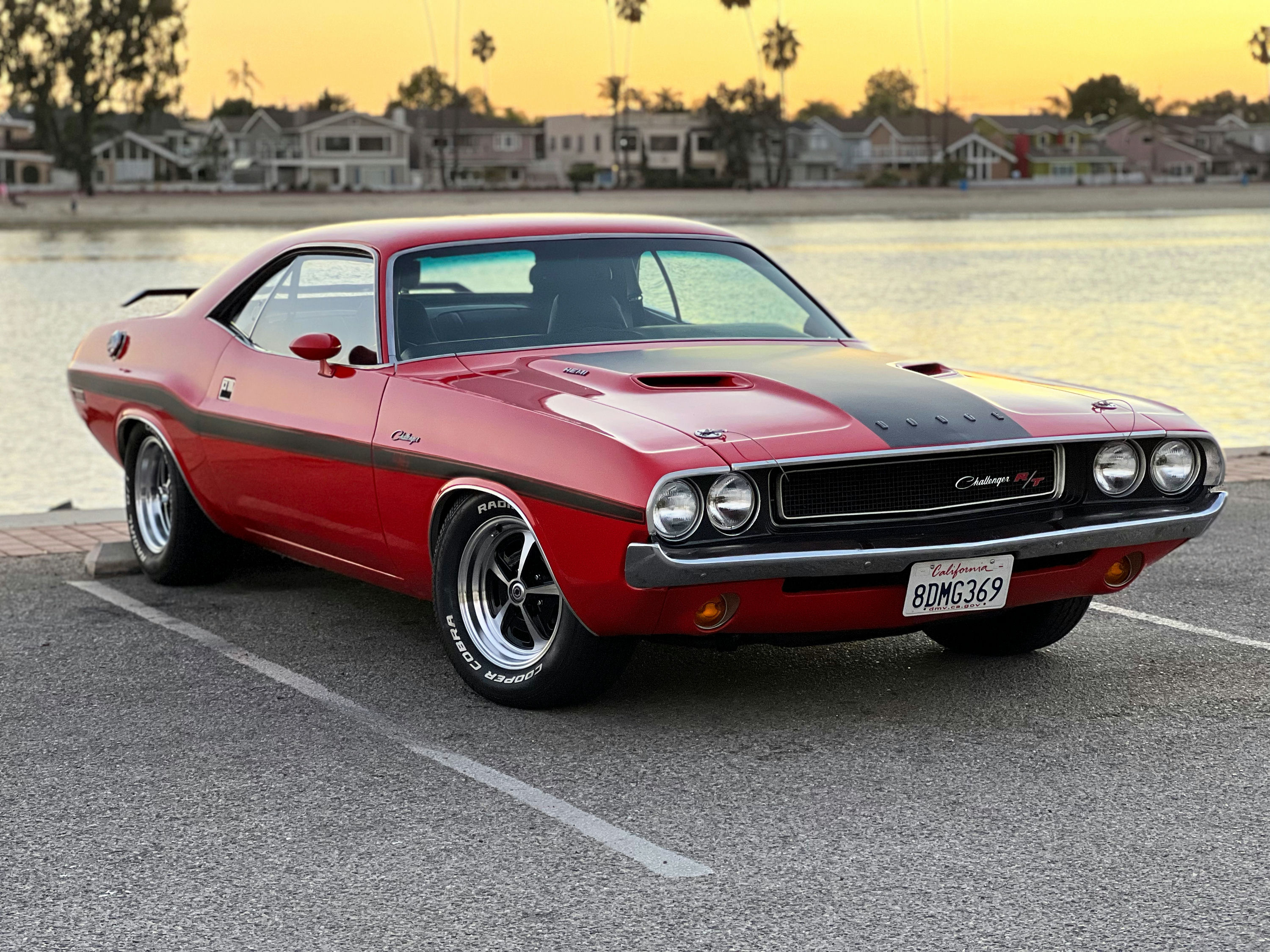 How to adjust the timing on a 1970 Dodge Challenger R/T?