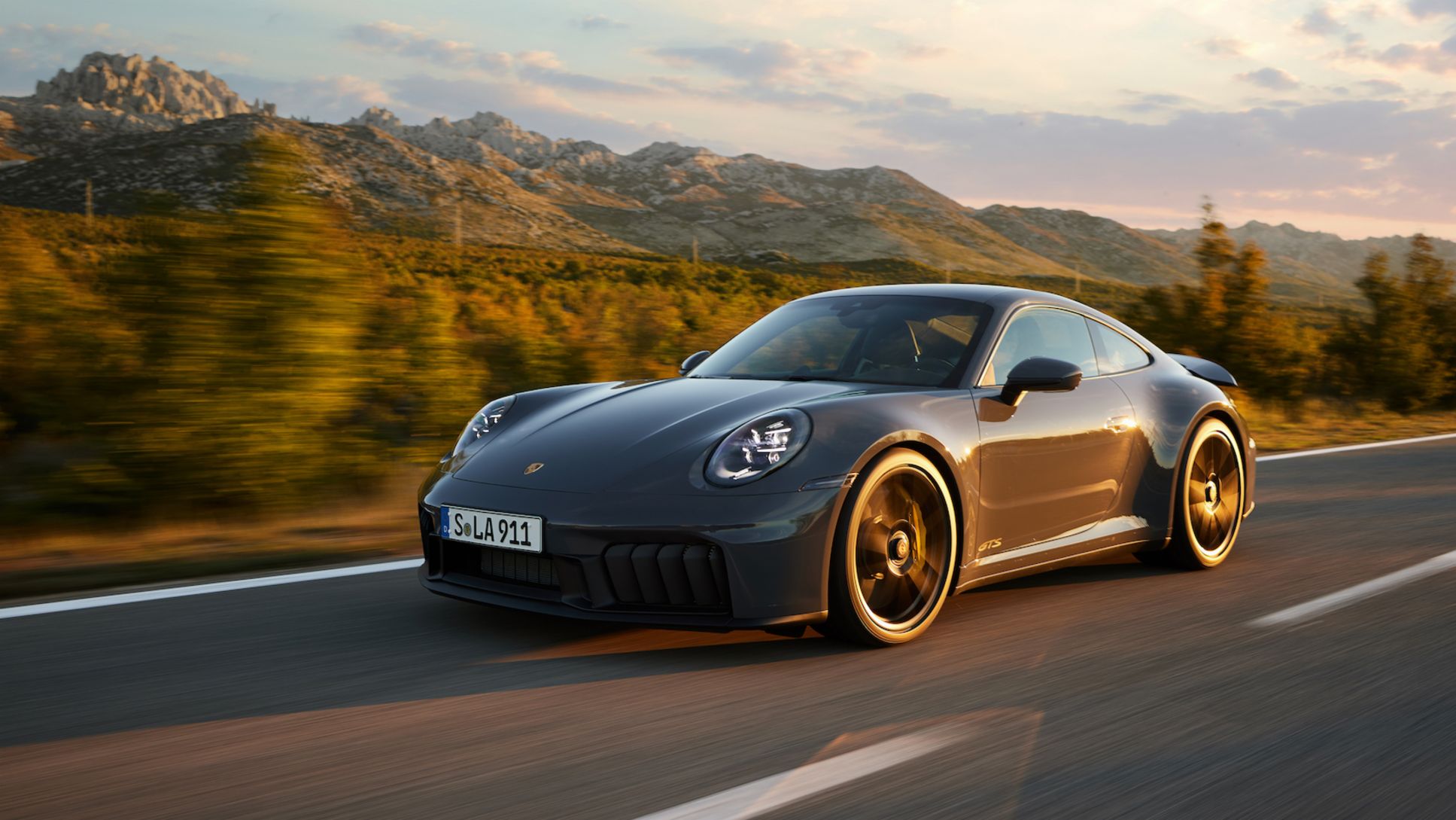 Causes of suspension noise in the 2016 Porsche 911 Targa 4S?